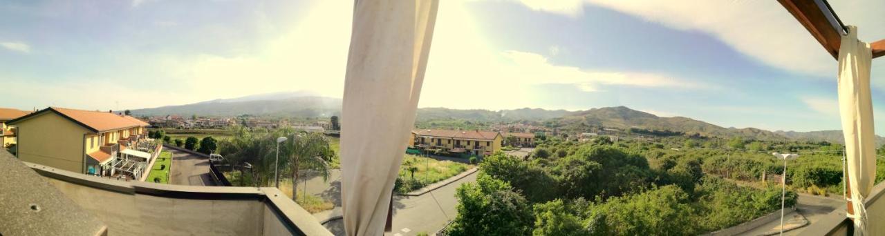 Appartement Casa Jolie à Fiumefreddo di Sicilia Extérieur photo